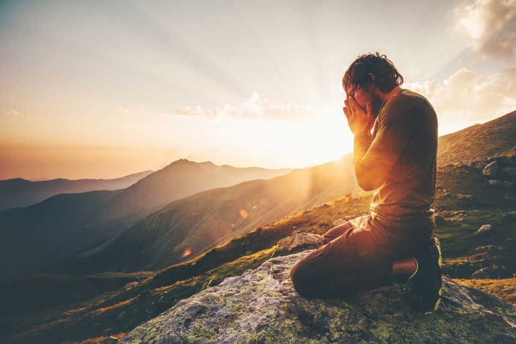 Thanksgiving Sermon Outlines: Pray